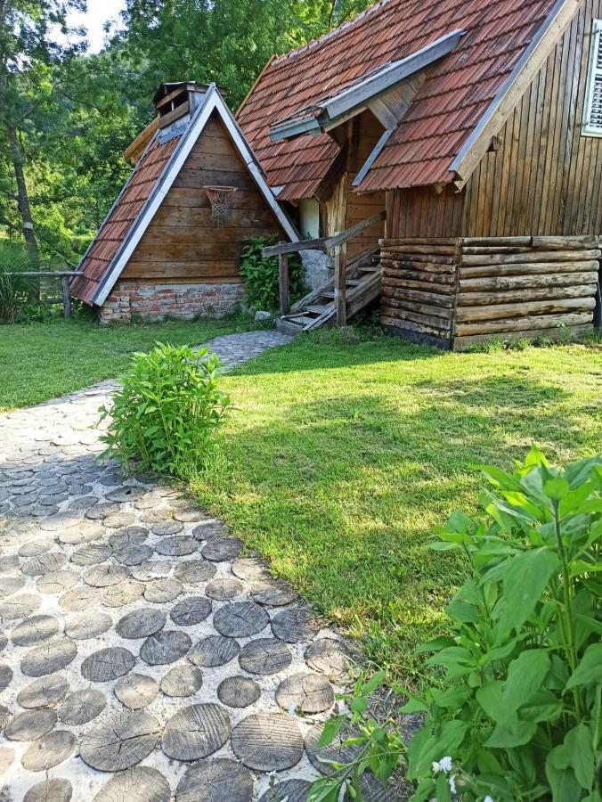 Bungalov Cozy Una Kulen Vakuf Exterior foto